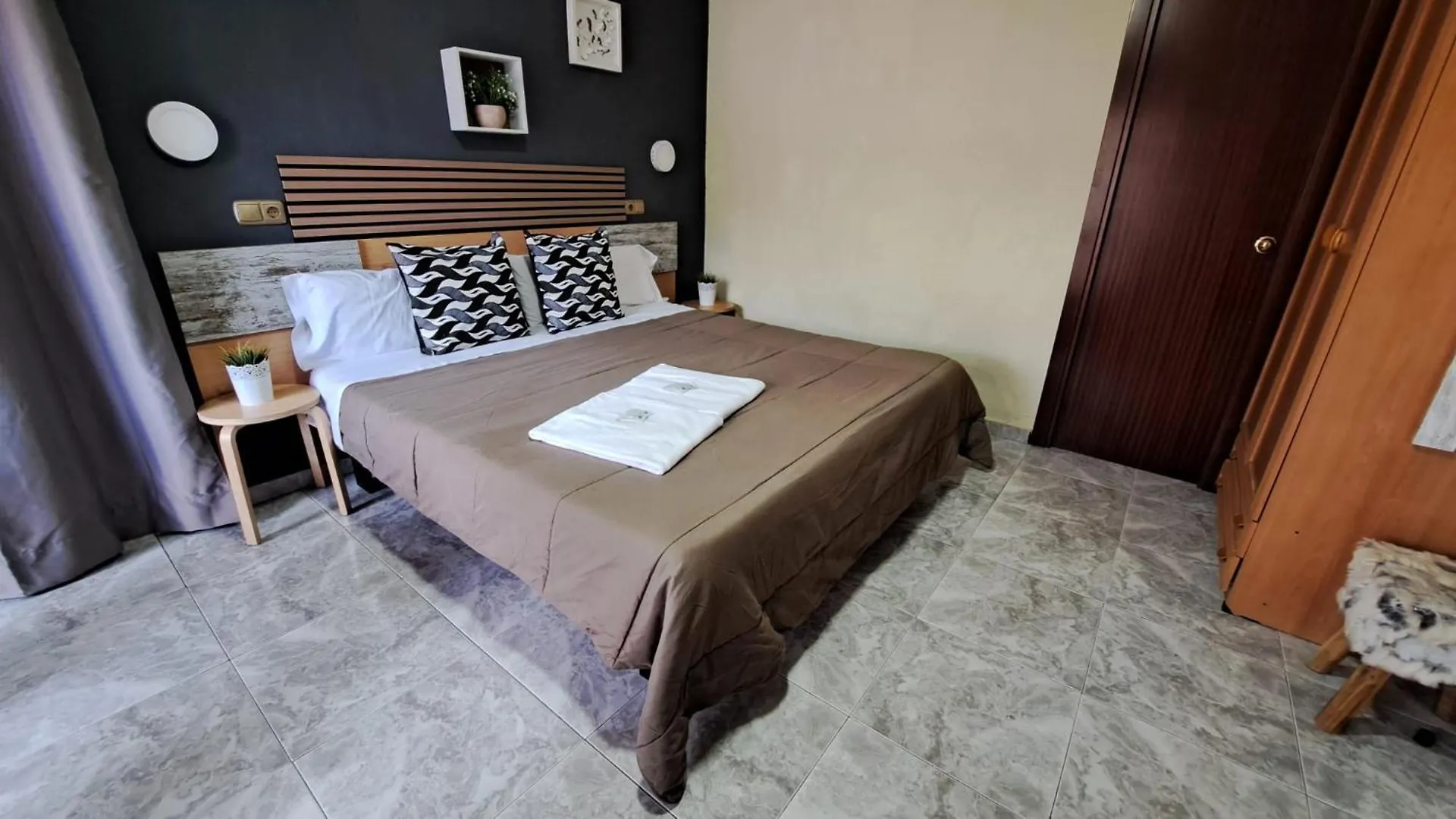 Hotel Rodsan Suizo Castelldefels 2*,  Ισπανία